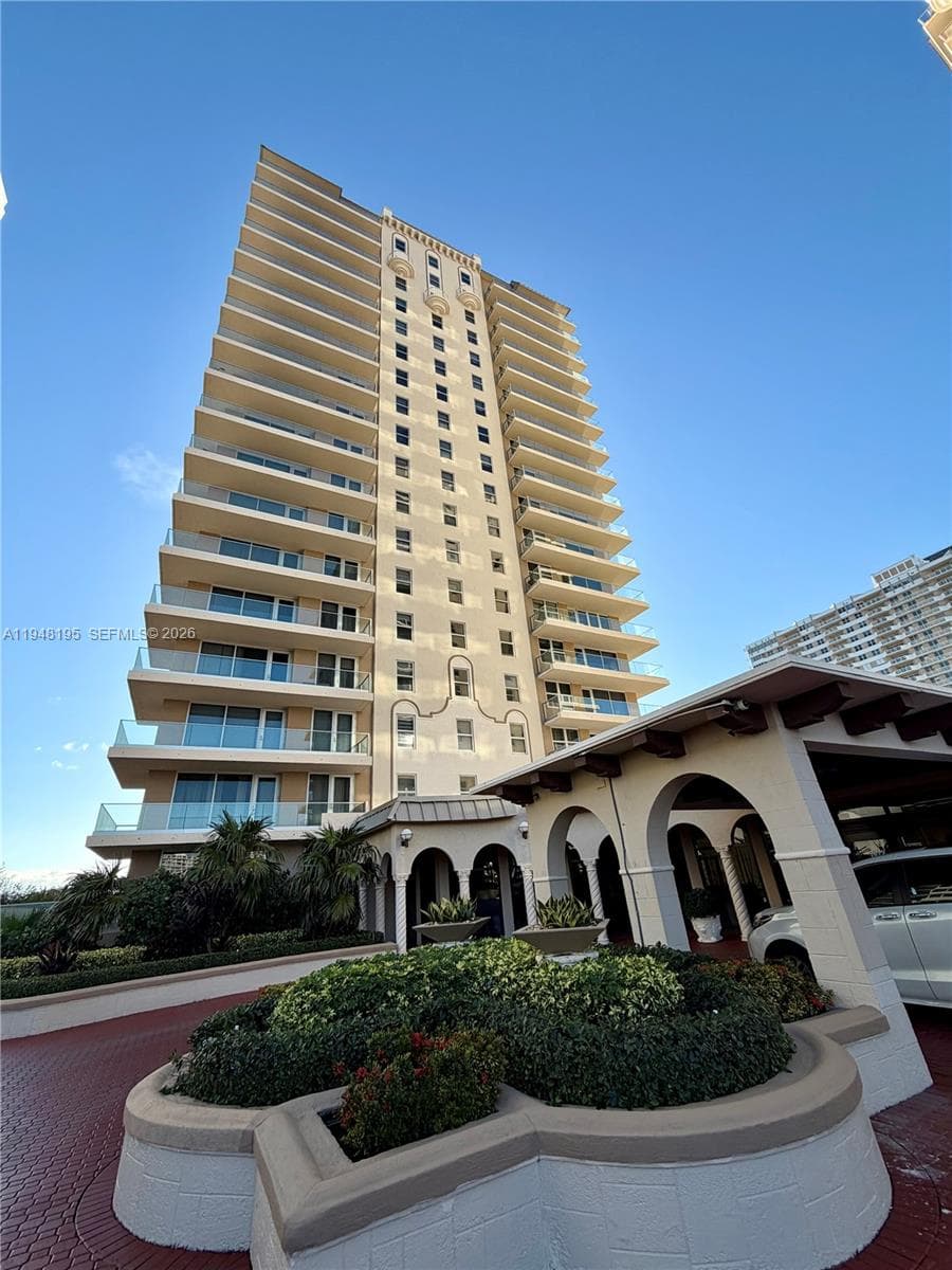 1920 S Ocean Dr #5A 28