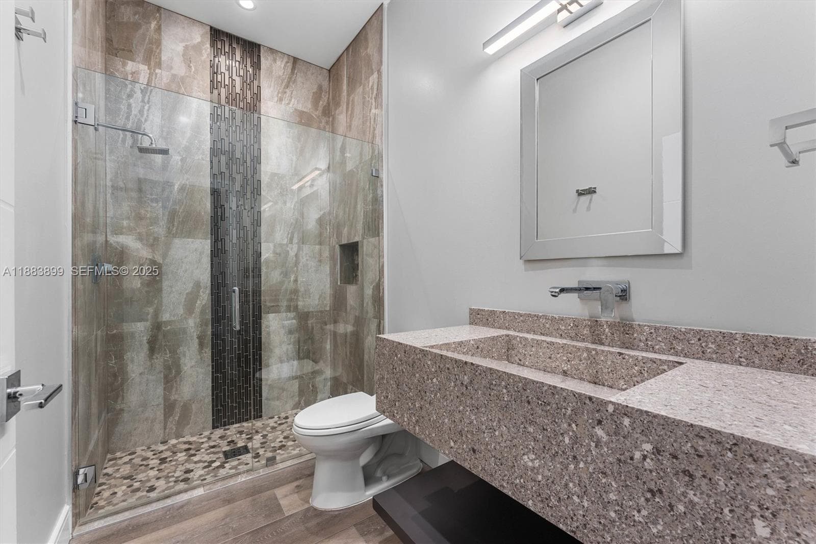 2431 NE 20th Ave 11