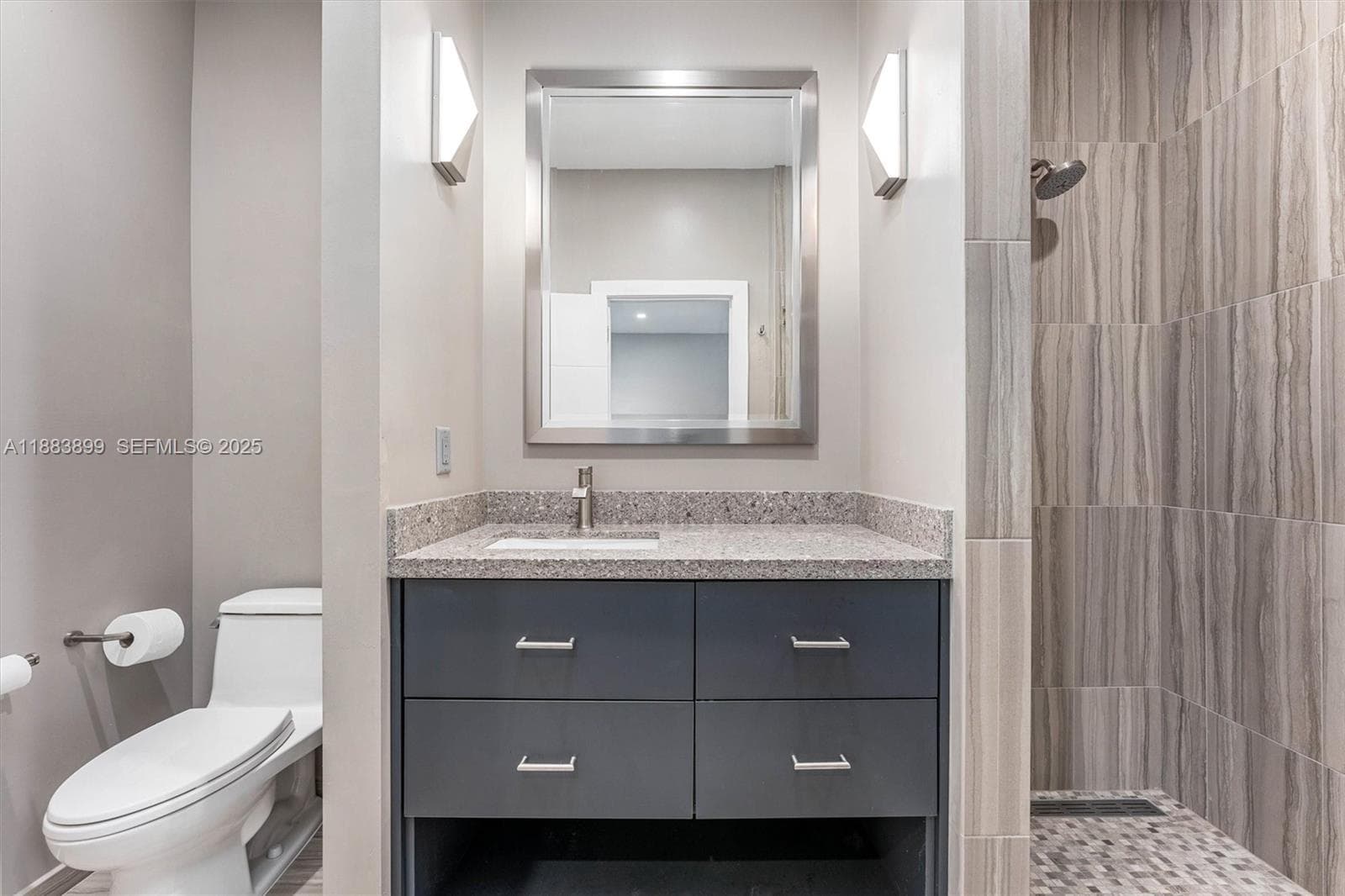 2431 NE 20th Ave 27